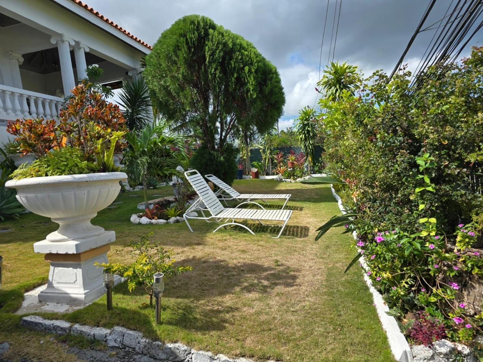 Paradise Palms Jamaica Vacation Rental Montego Bay Exterior foto